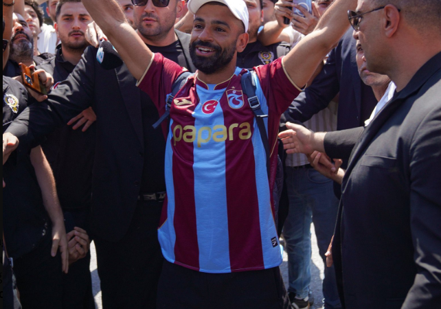 محمد صلاح إلى طرابزون سبور.. كيف حسم النادي واحدة من أكبر صفقات الكرة التركية؟